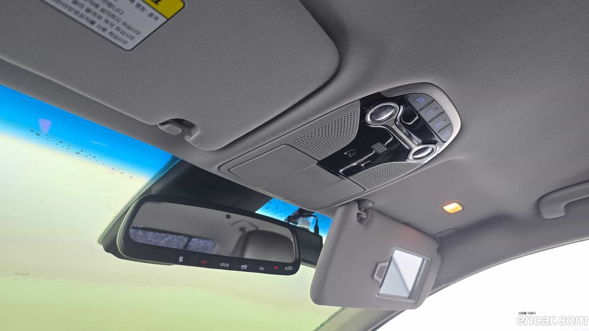 Grandeur Hyundai 2017.5-OPTION-023