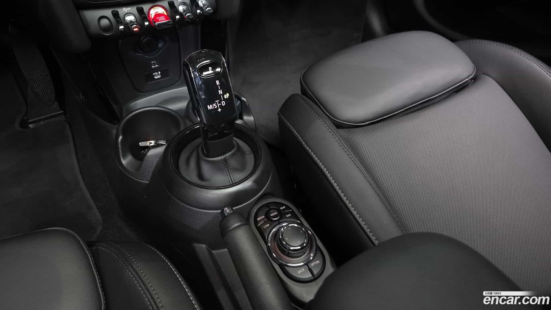 Cooper Mini 2022.0-INNER-009