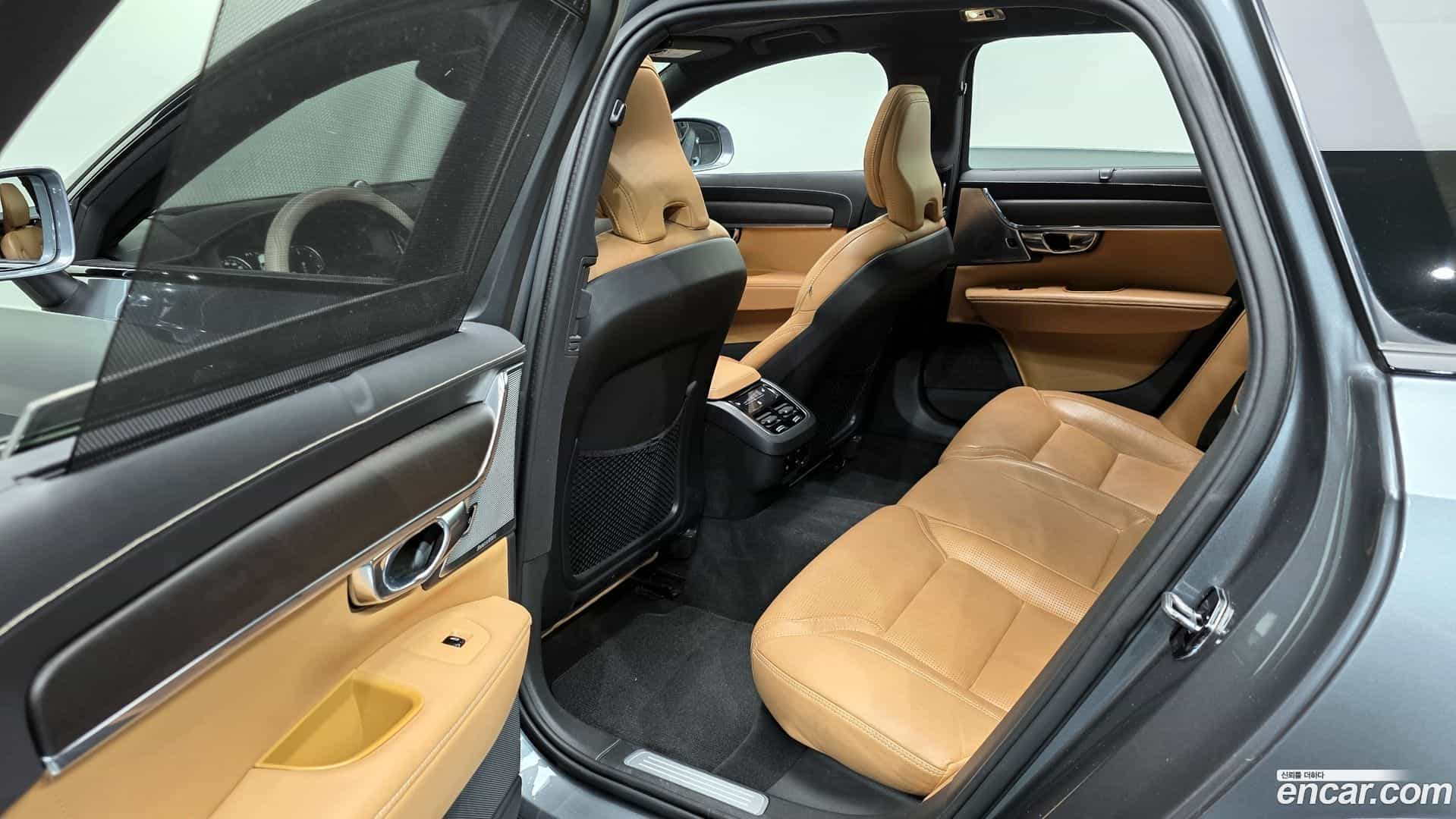 V90 Volvo 2018.9-OPTION-016