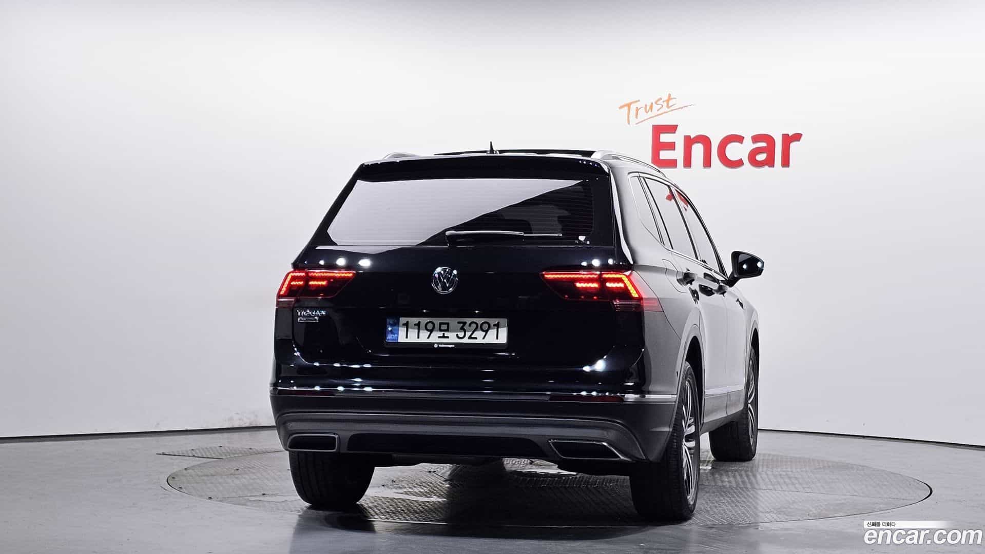 Tiguan Volkswagen 2020.11-OUTER-004