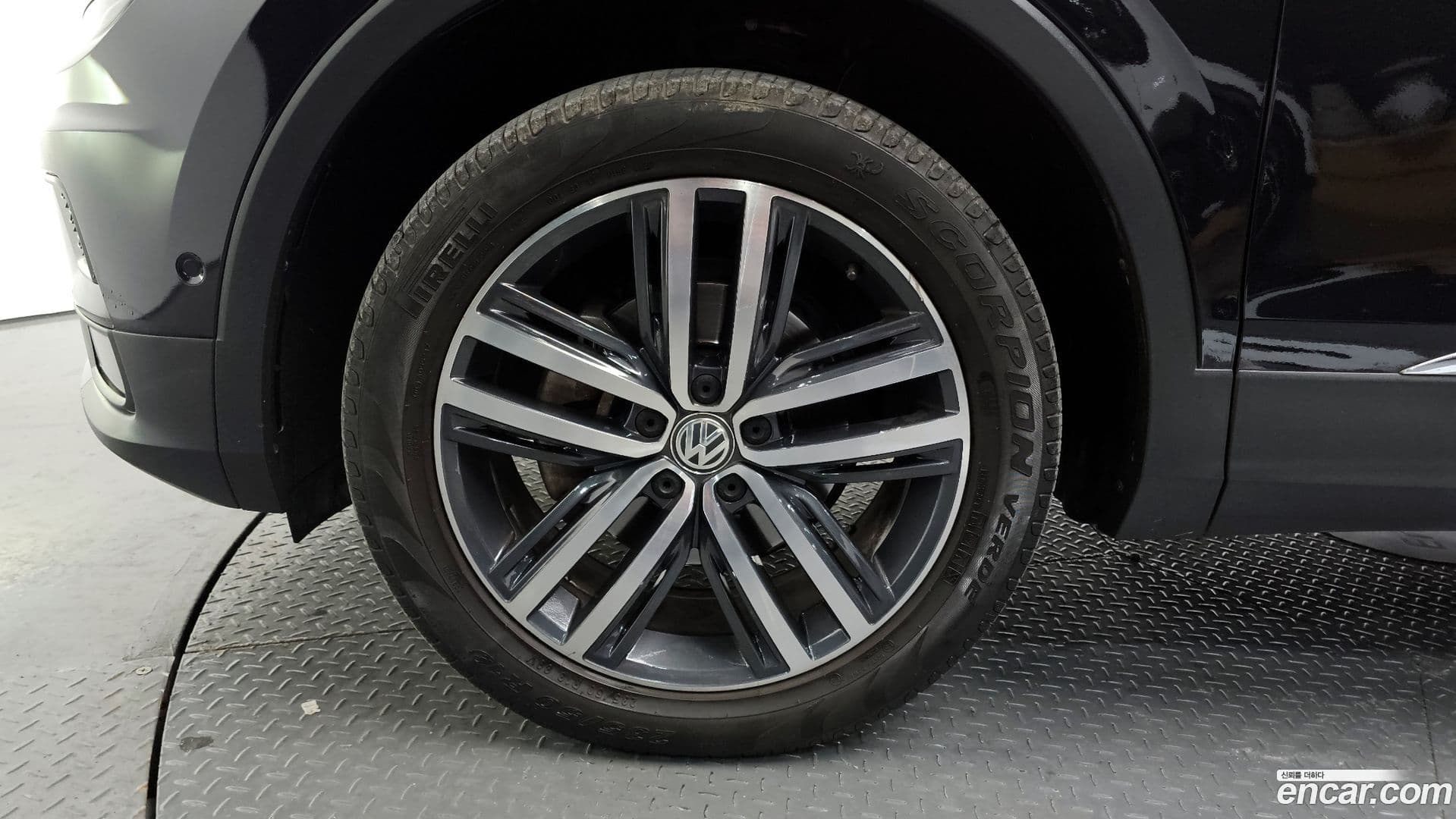 Main__Slider__Photo:Tiguan Volkswagen 2020.11-4