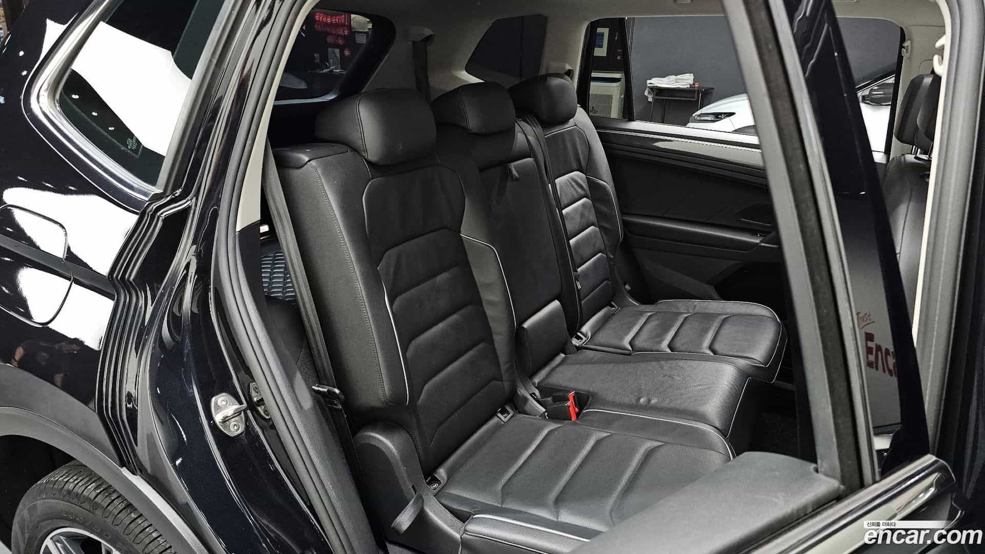 Tiguan Volkswagen 2020.11-OPTION-015