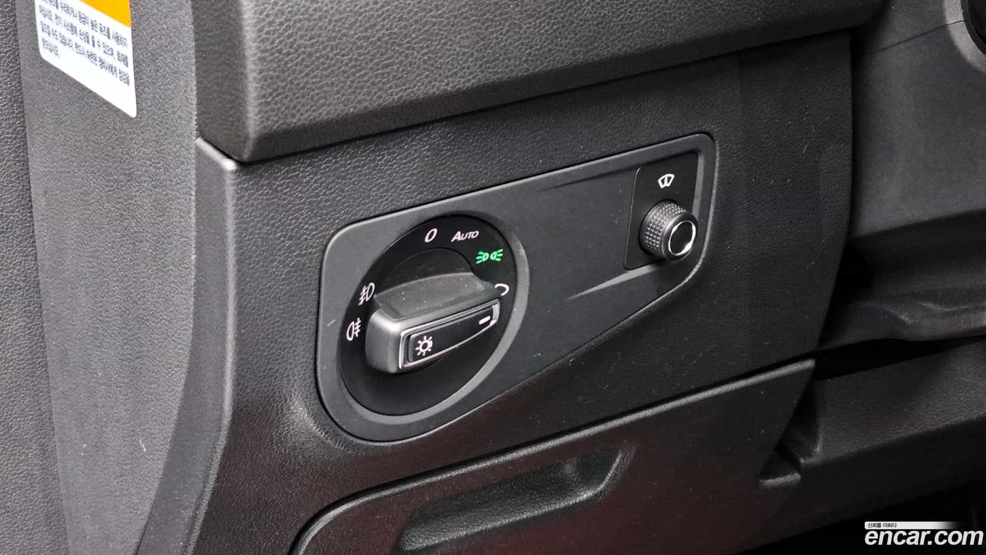 Tiguan Volkswagen 2020.11-OPTION-018