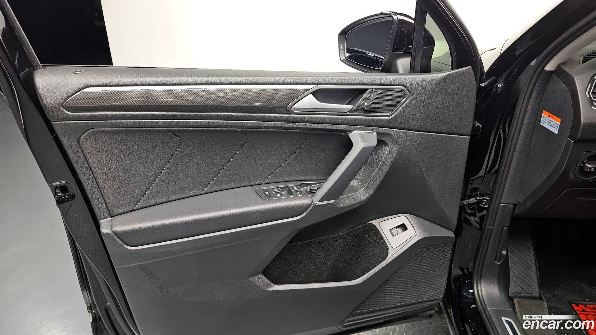 Main__Slider__Photo:Tiguan Volkswagen 2020.11-23