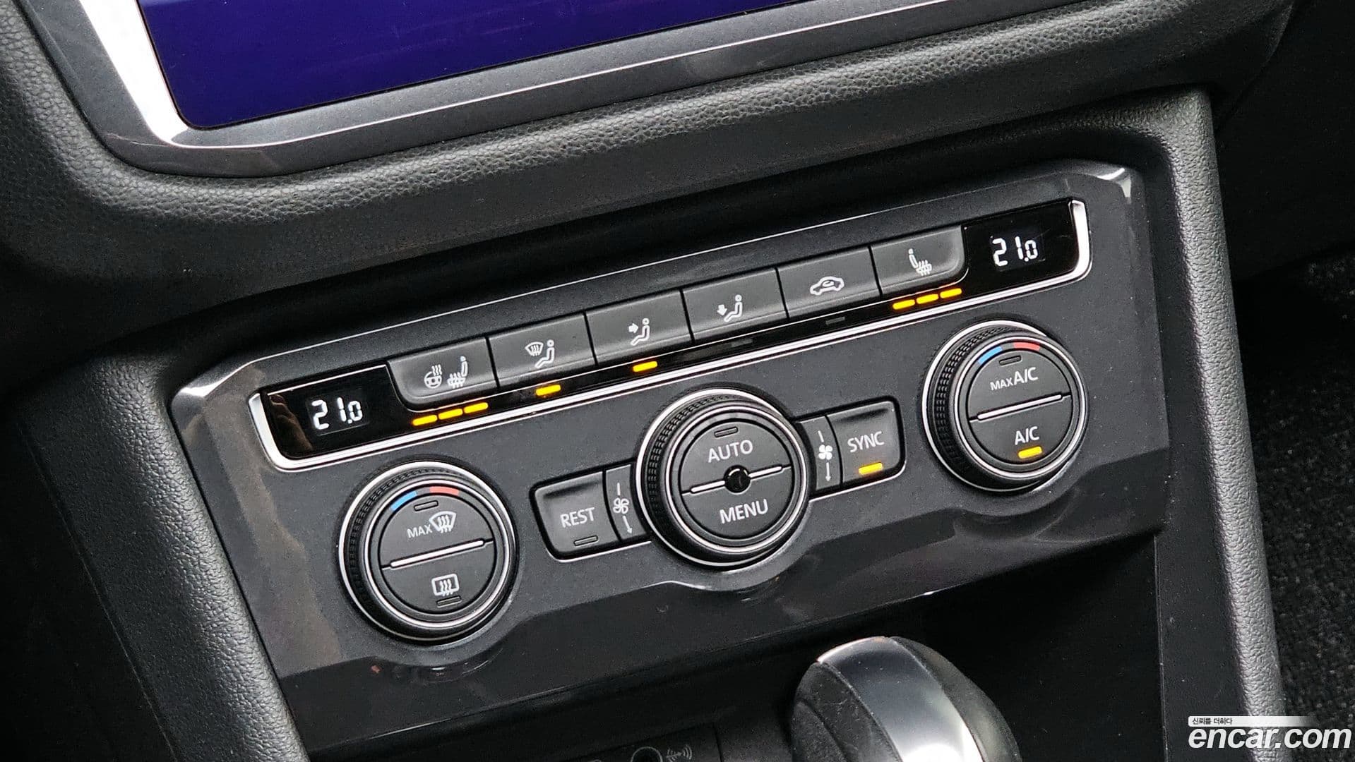 Main__Slider__Photo:Tiguan Volkswagen 2020.11-27
