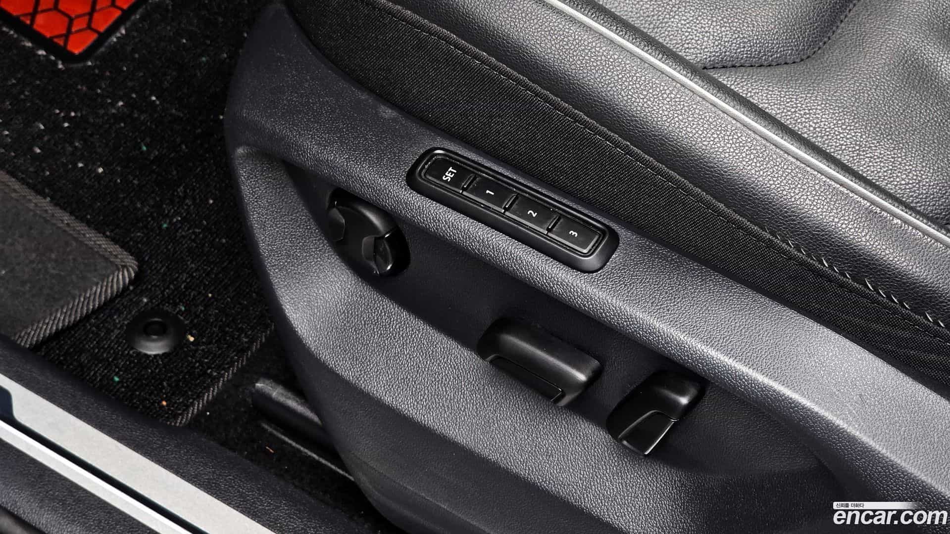 Tiguan Volkswagen 2020.11-OPTION-045
