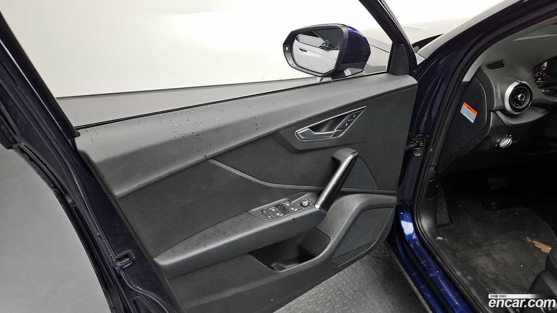 Q2 Audi 2023.11-INNER-034