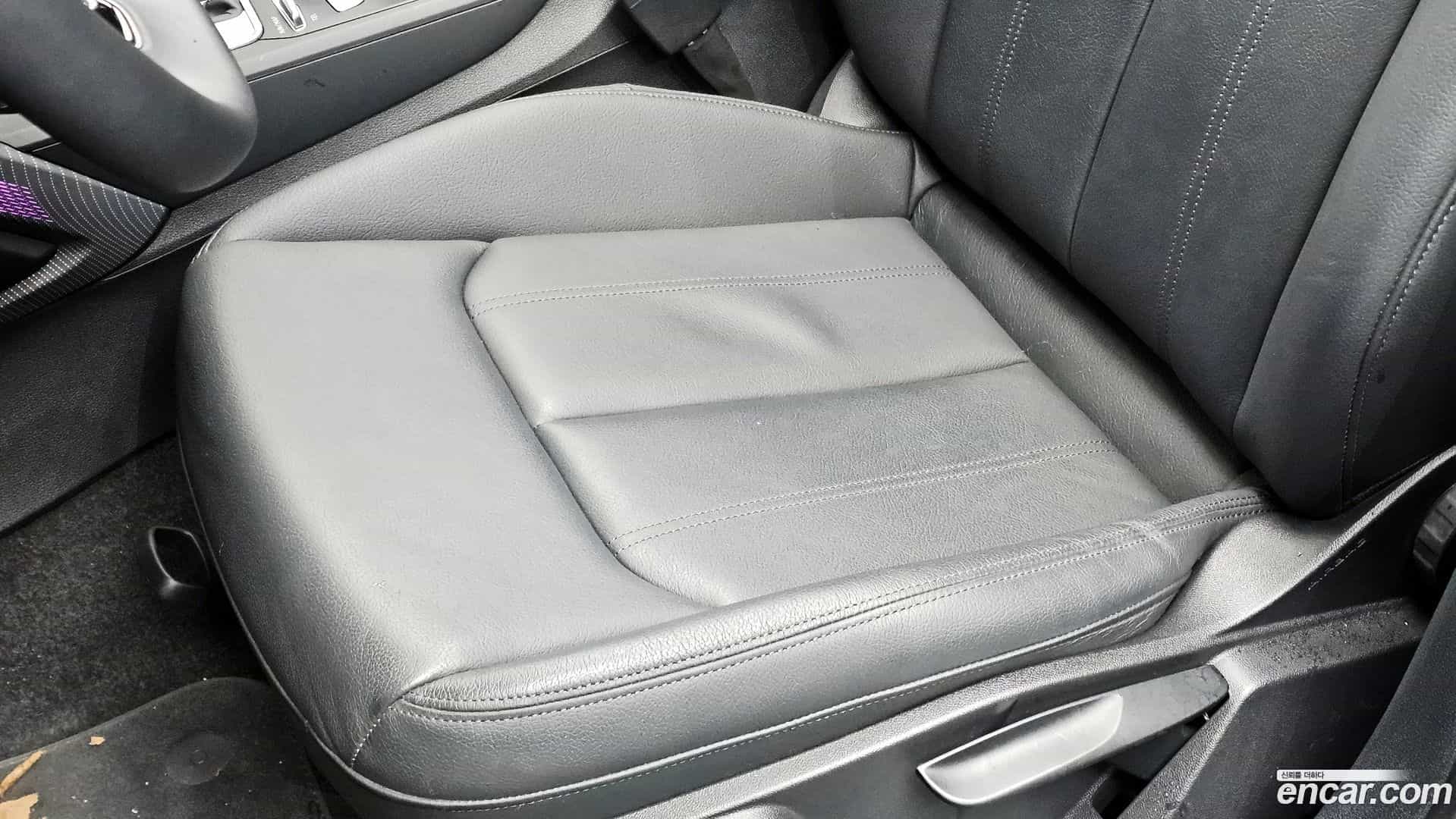 Q2 Audi 2023.11-OPTION-044