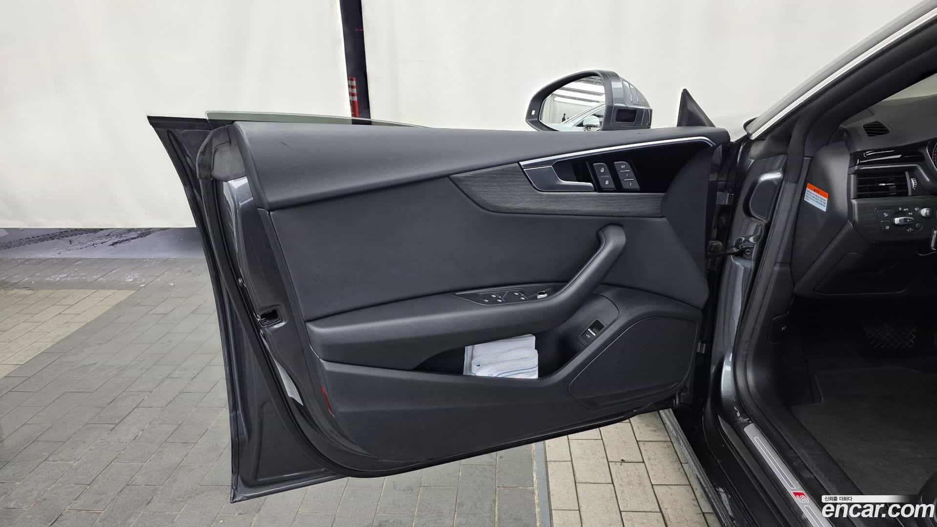 A5 Audi 2023.10-INNER-034