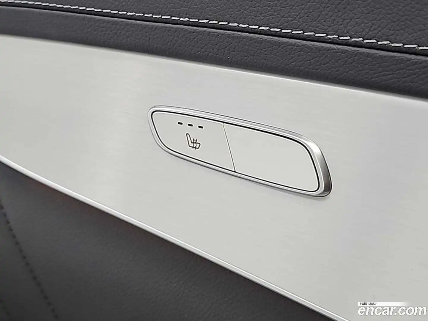 GLC-Class Mercedes-Benz 2019.3-OPTION-018