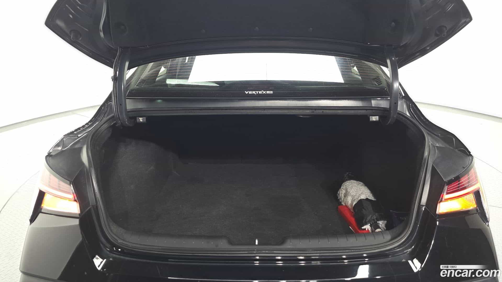 AVANTE Hyundai 2023.6-OPTION-024