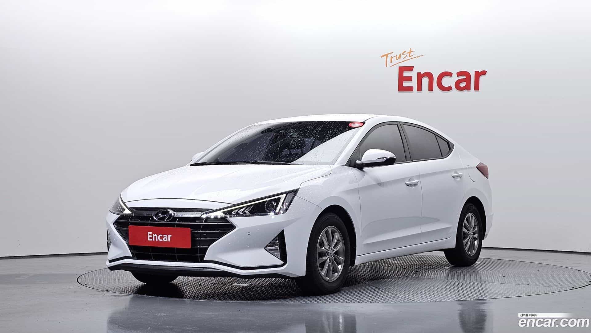 AVANTE Hyundai 2018.8-OUTER-001