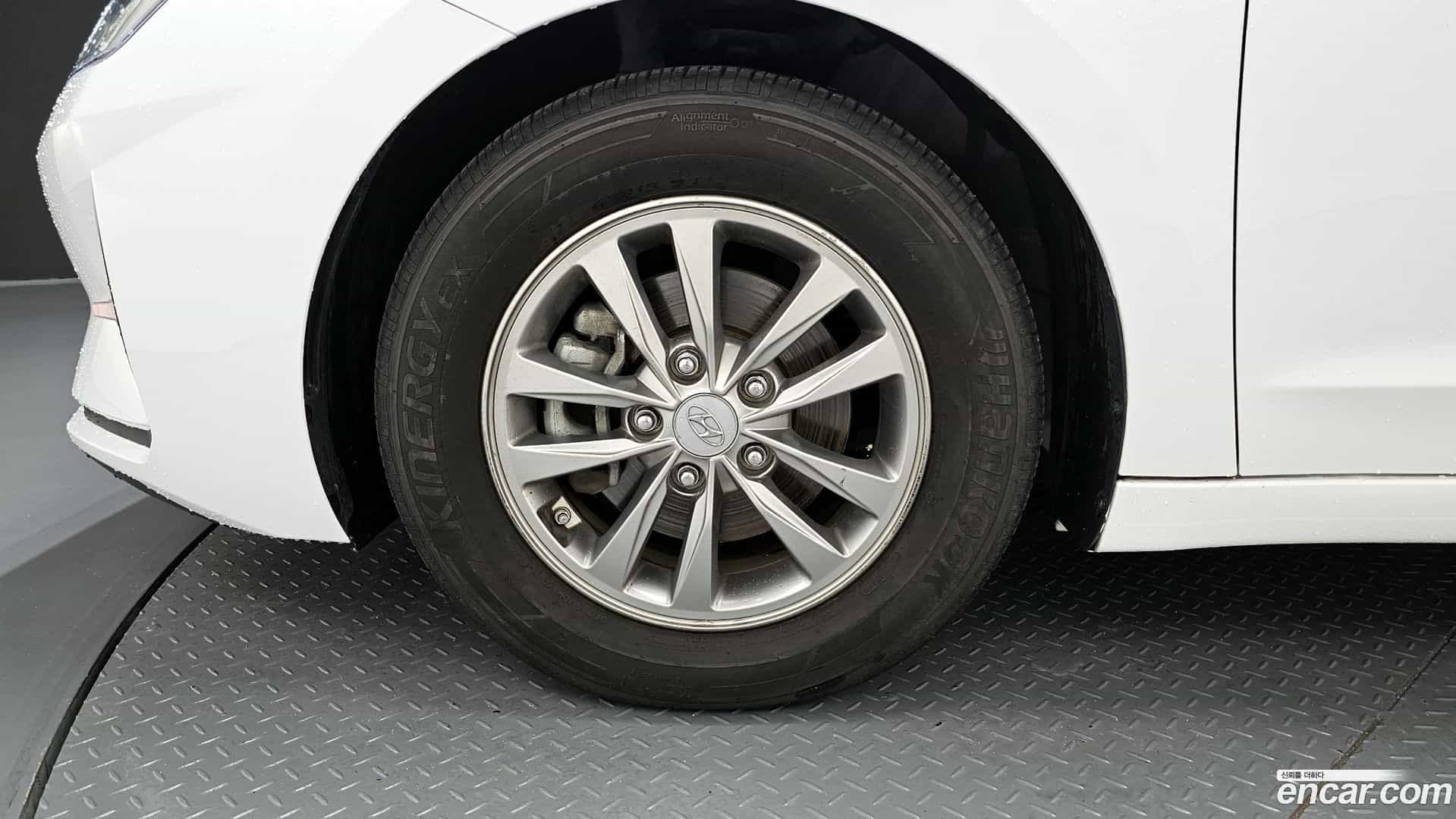 AVANTE Hyundai 2018.8-OUTER-005