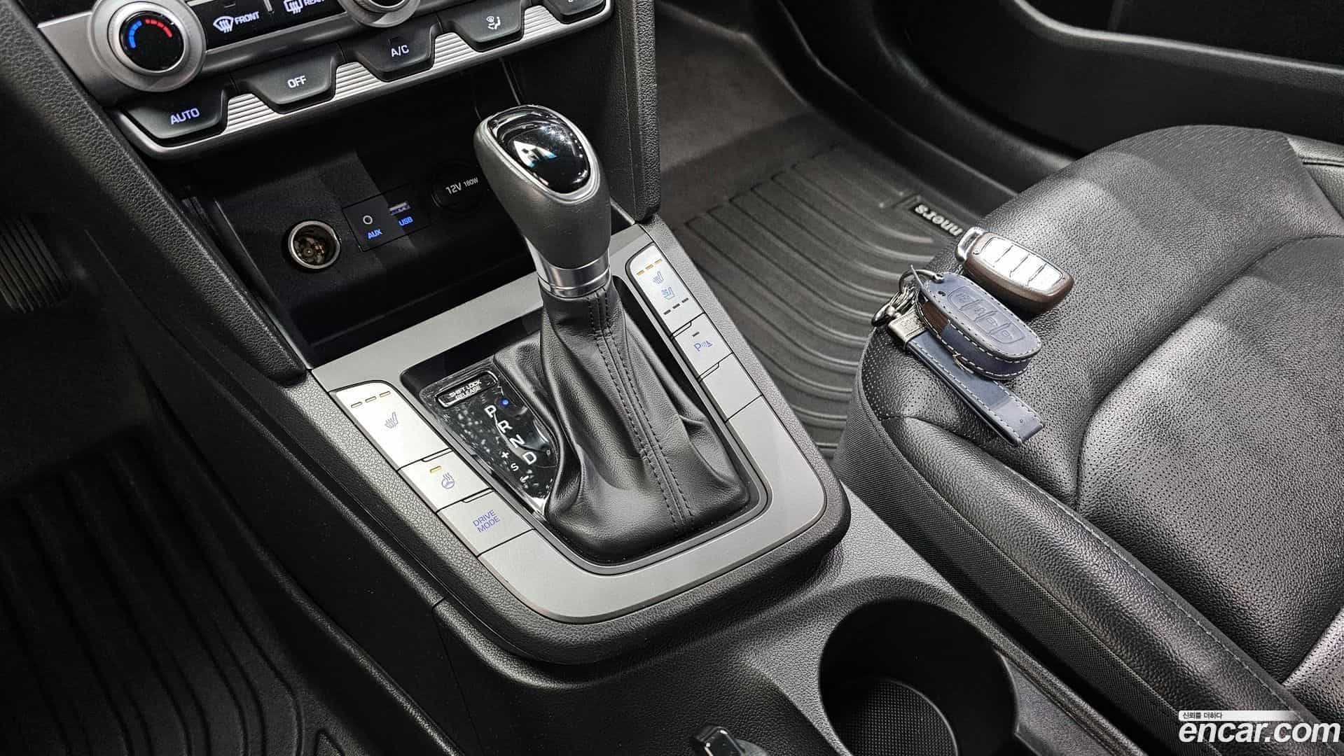 AVANTE Hyundai 2018.8-INNER-009