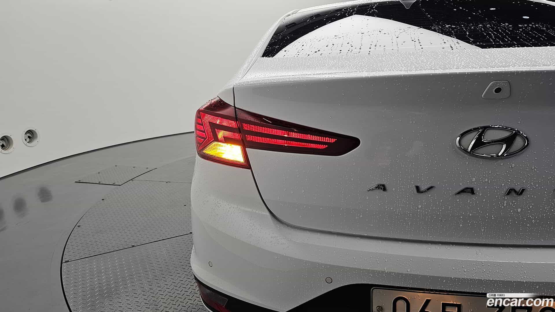 AVANTE Hyundai 2018.8-OUTER-033