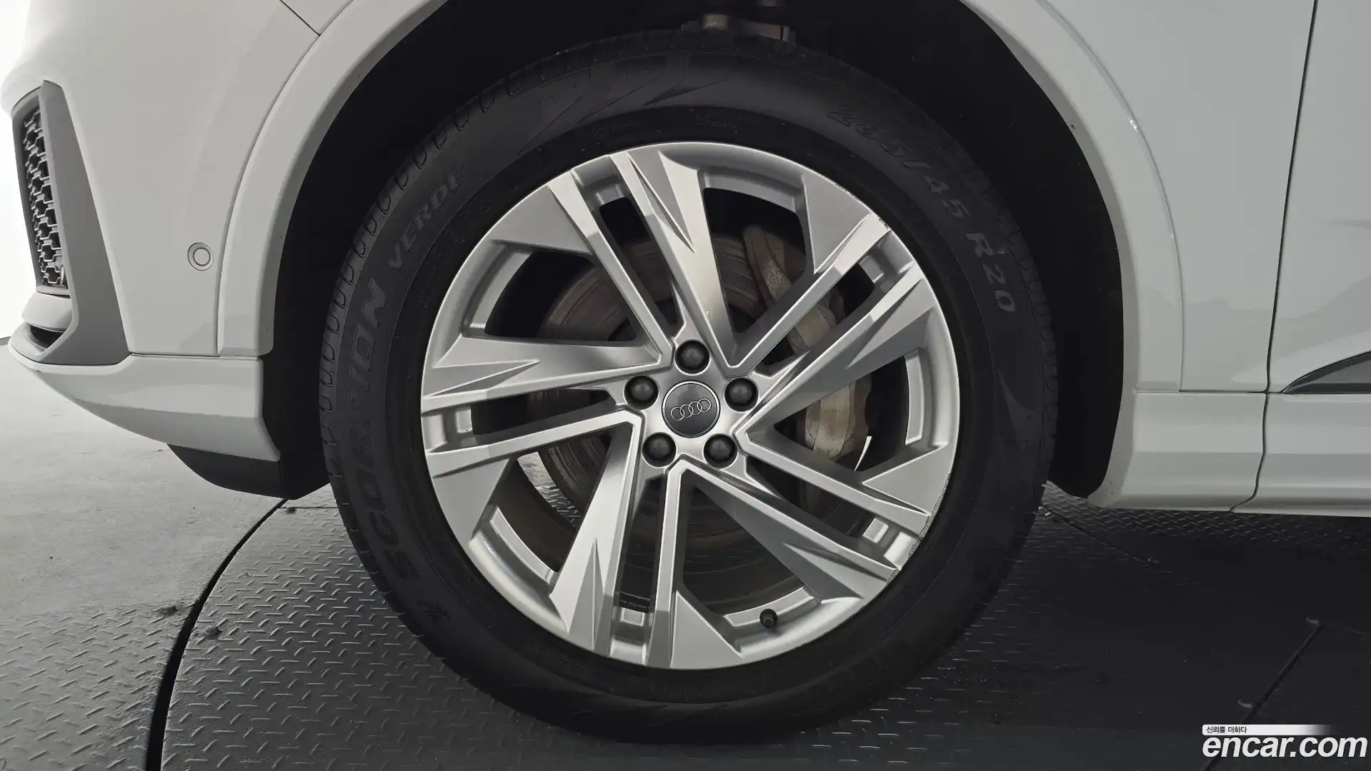 Q7 Audi 2021.6-OUTER-005