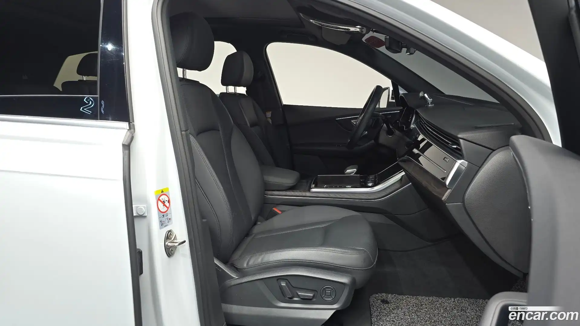 Q7 Audi 2021.6-OPTION-015