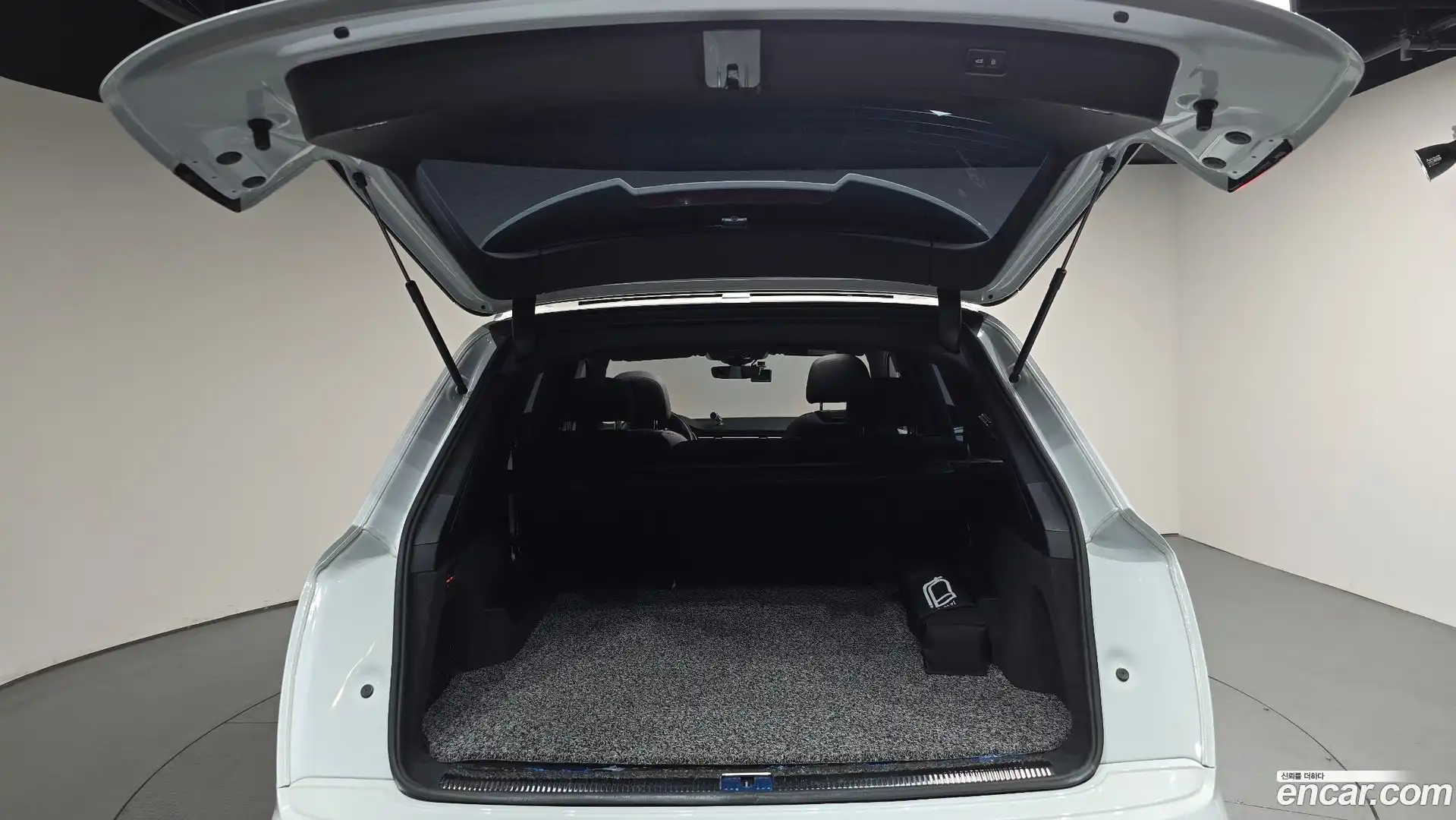 Q7 Audi 2021.6-OPTION-043