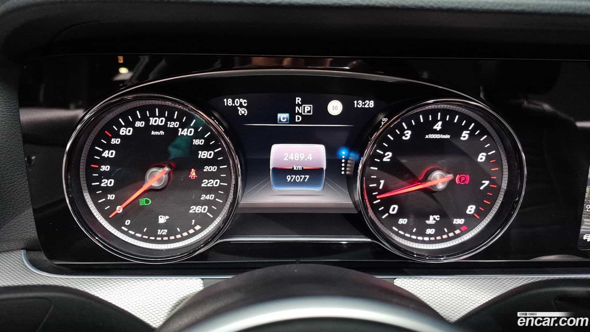 E-Class Mercedes-Benz 2019.6-INNER-008
