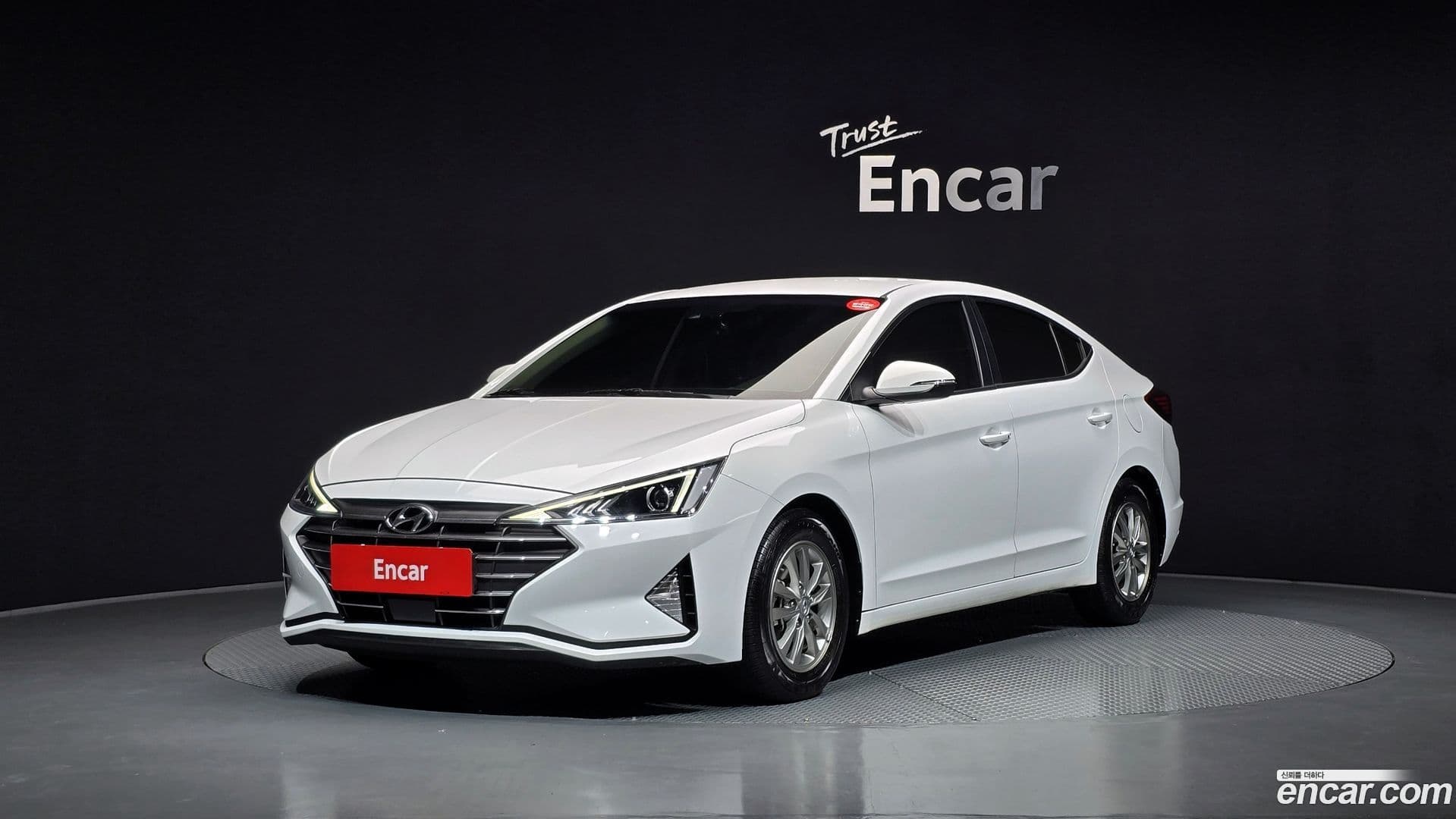 Main__Slider__Photo:AVANTE Hyundai 2019.10-0