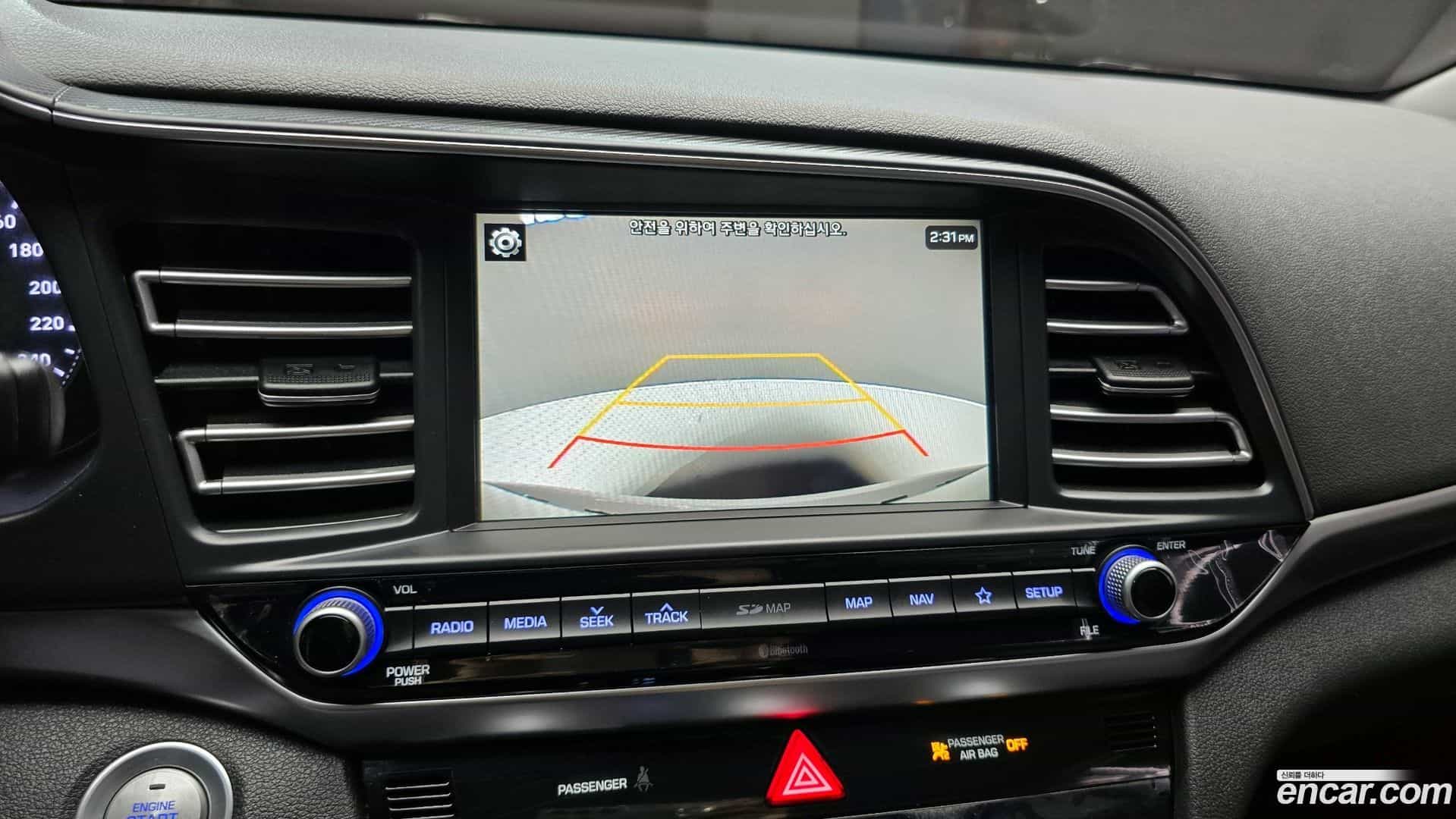 AVANTE Hyundai 2019.10-OPTION-019
