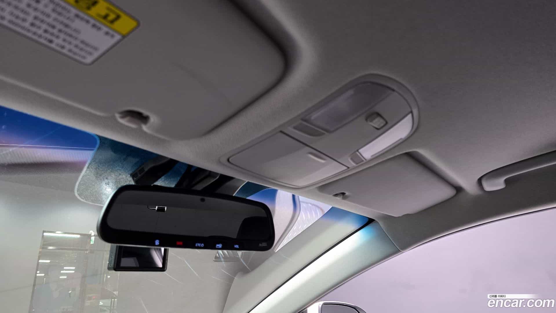 AVANTE Hyundai 2019.10-OPTION-022
