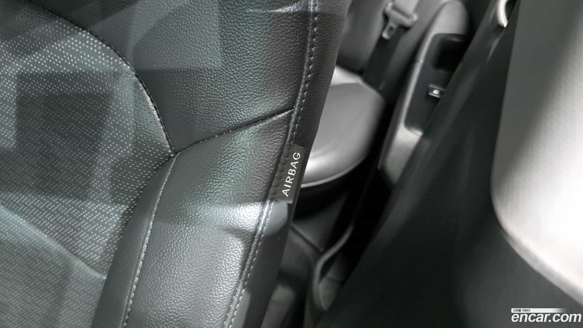 AVANTE Hyundai 2019.10-OPTION-041