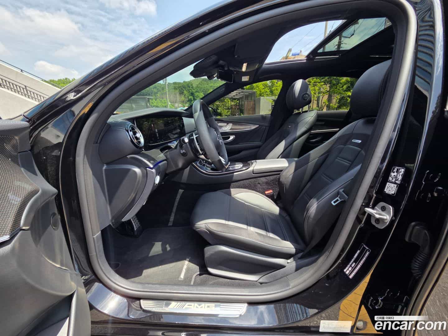E-Class Mercedes-Benz 2022.8-OPTION-017