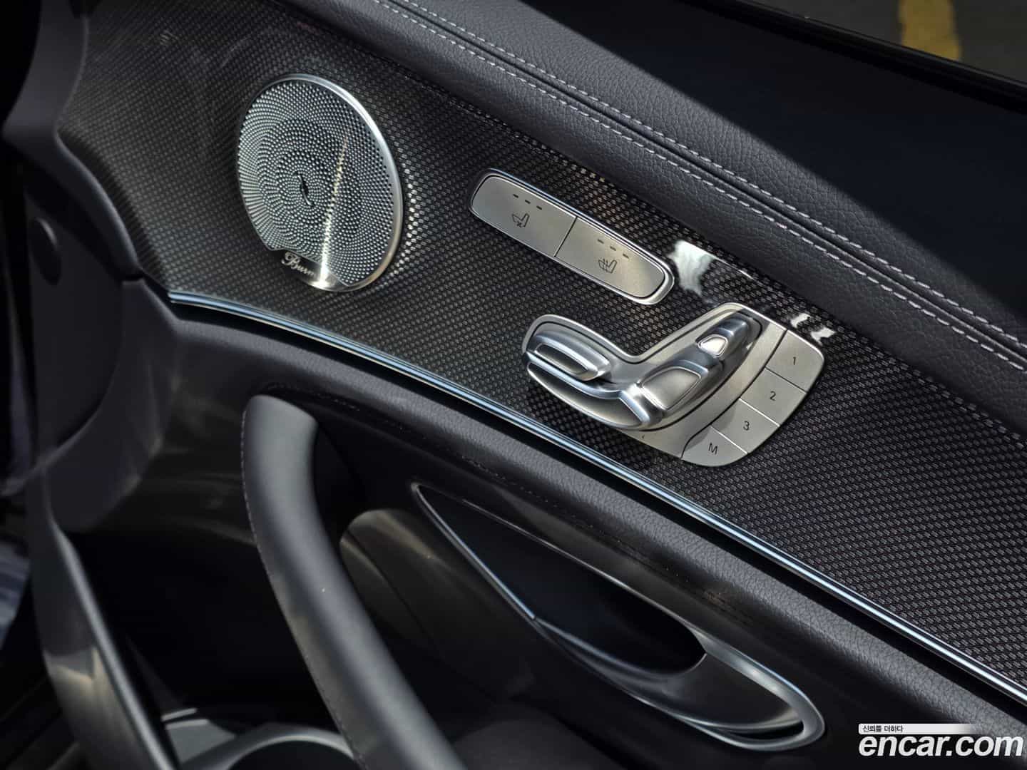 E-Class Mercedes-Benz 2022.8-OPTION-020