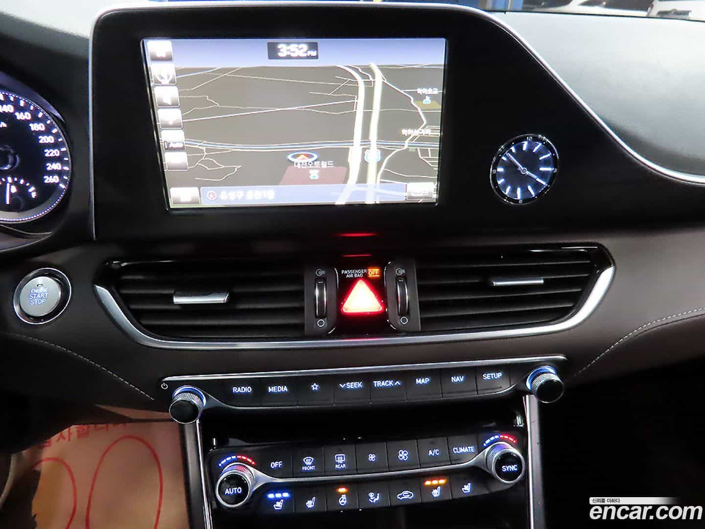 Grandeur Hyundai 2018.3-OPTION-017