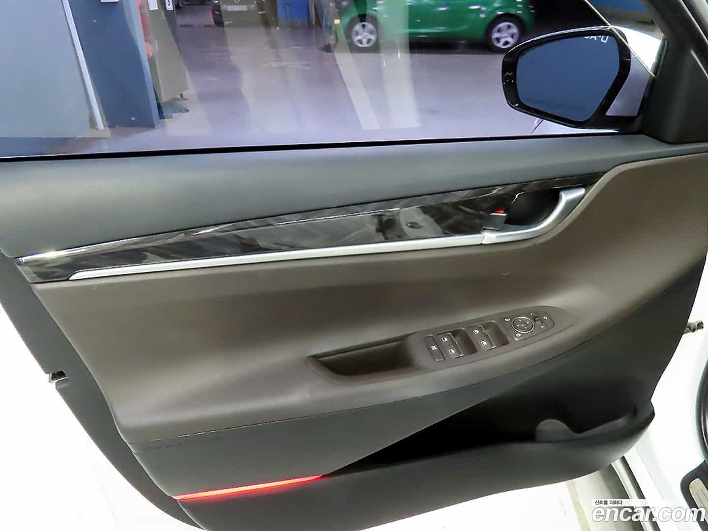 Grandeur Hyundai 2018.3-OPTION-019