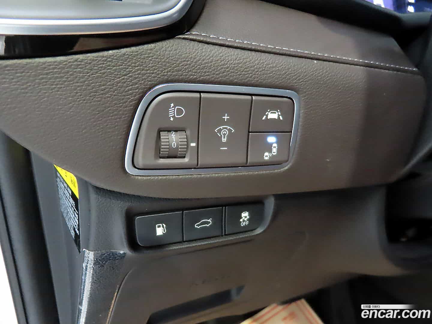 Grandeur Hyundai 2018.3-OPTION-020
