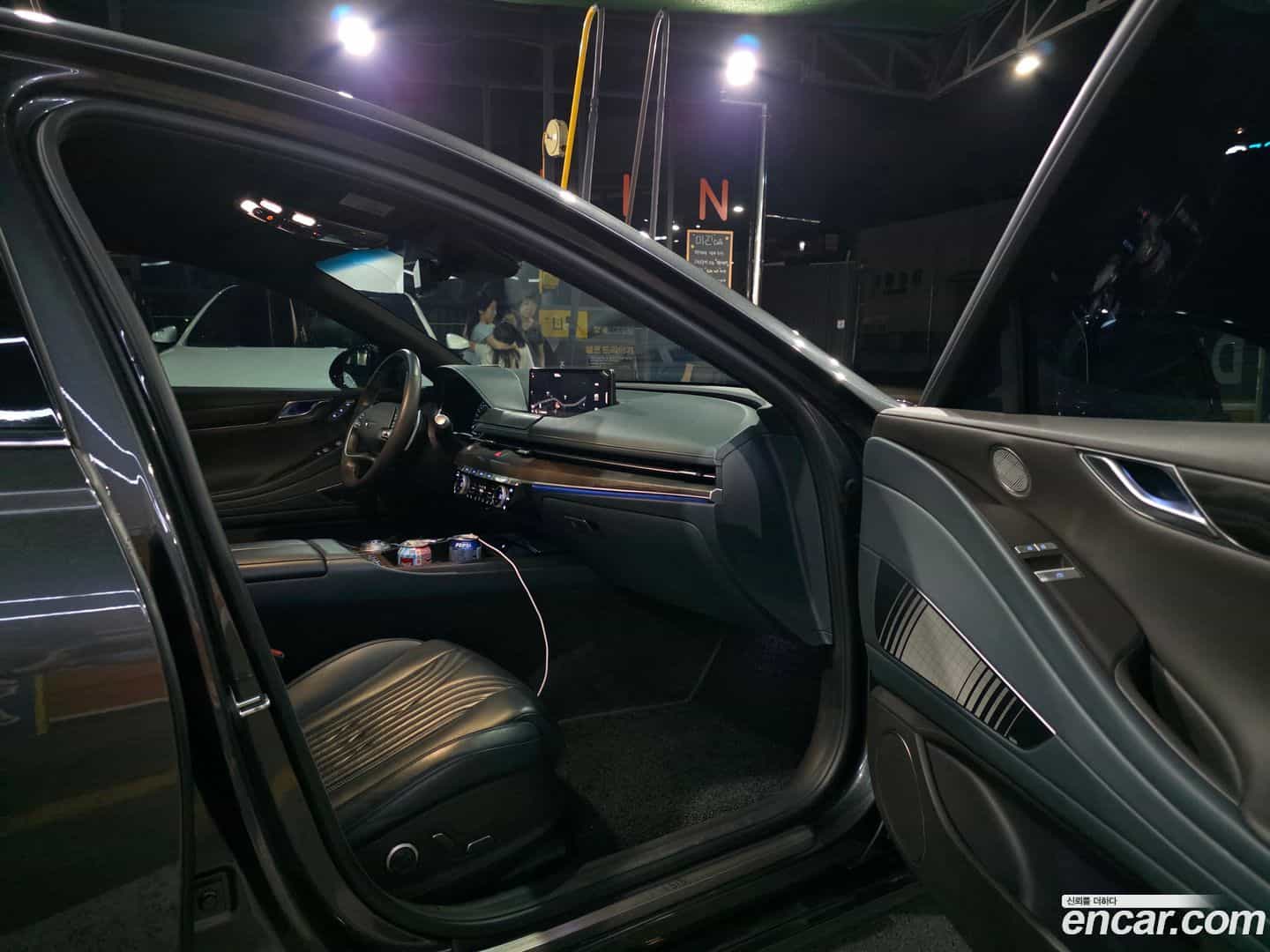 G80 Genesis 2020.4-INNER-010