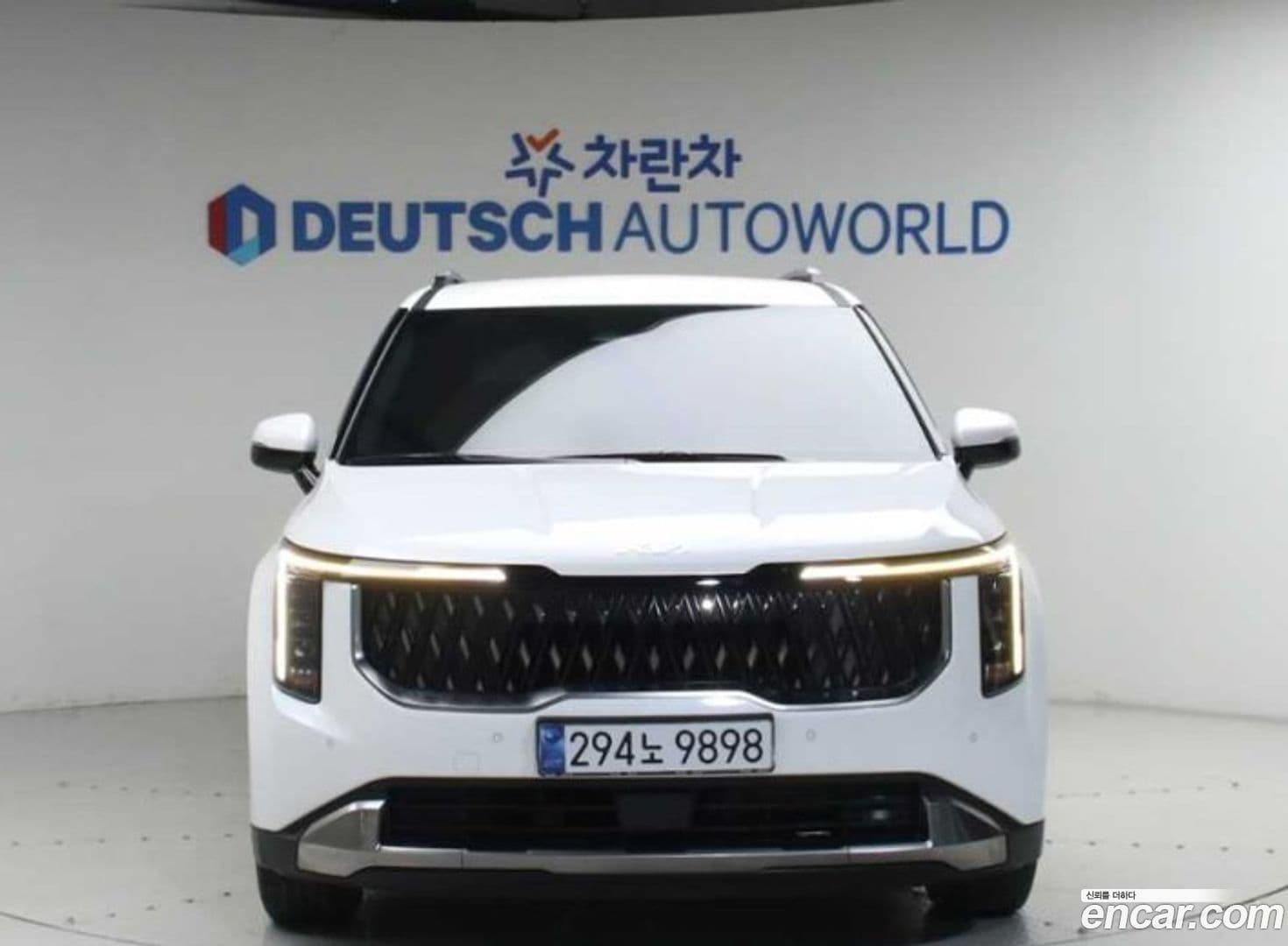 Main__Slider__Photo:Canival Kia 2023.11-0