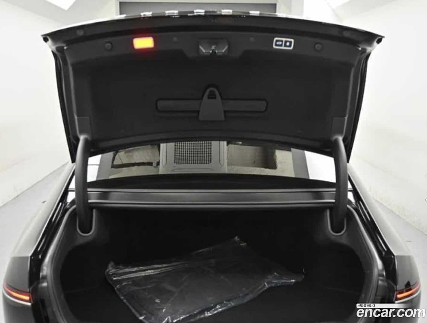 Grandeur Hyundai 2025.0-OPTION-023