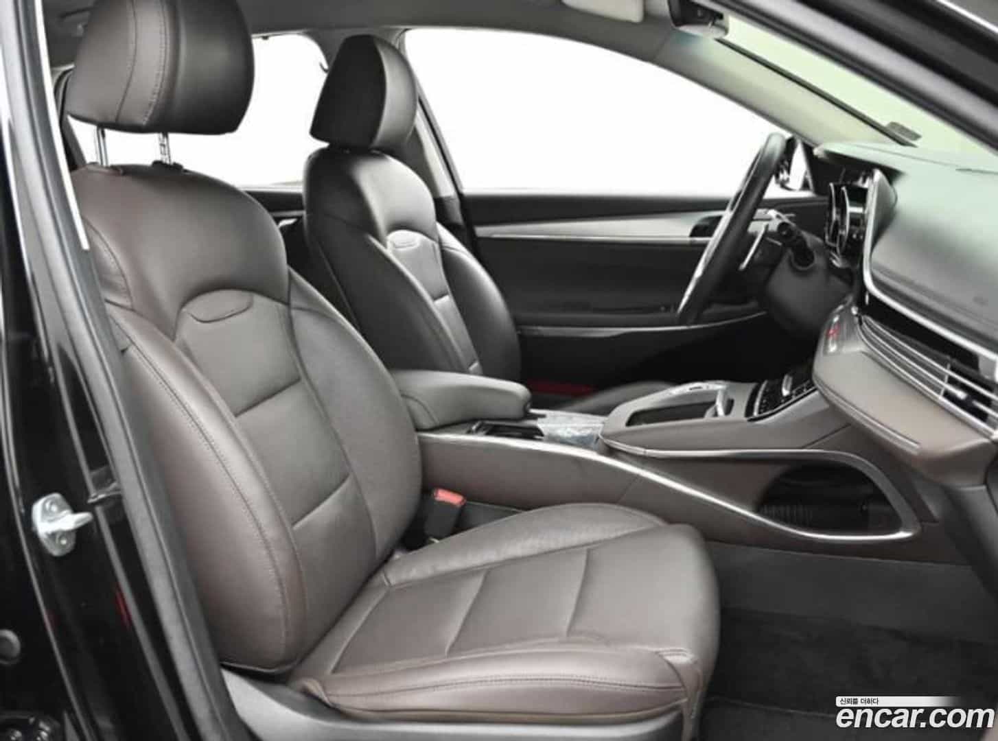 Grandeur Hyundai 2021.1-INNER-009