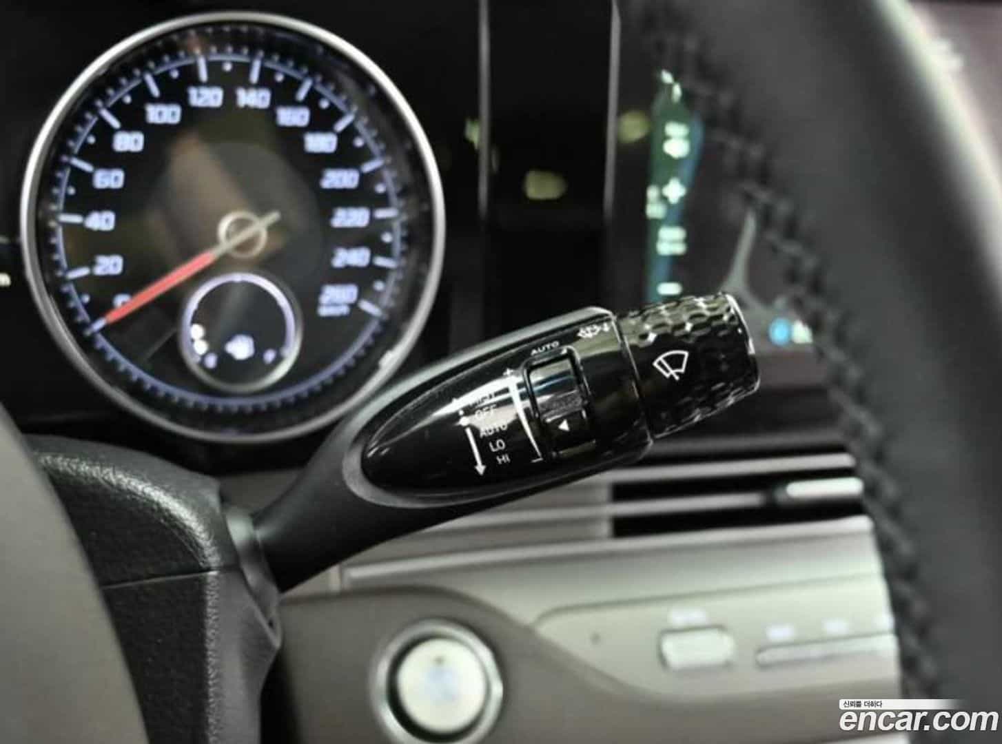 Grandeur Hyundai 2021.1-OPTION-020