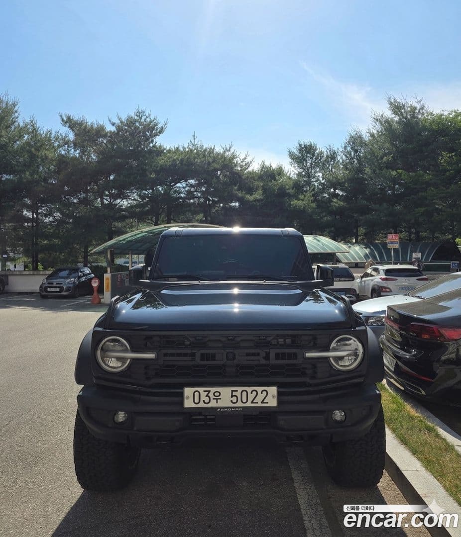 Main__Slider__Photo:Bronco Ford 2025.10-0
