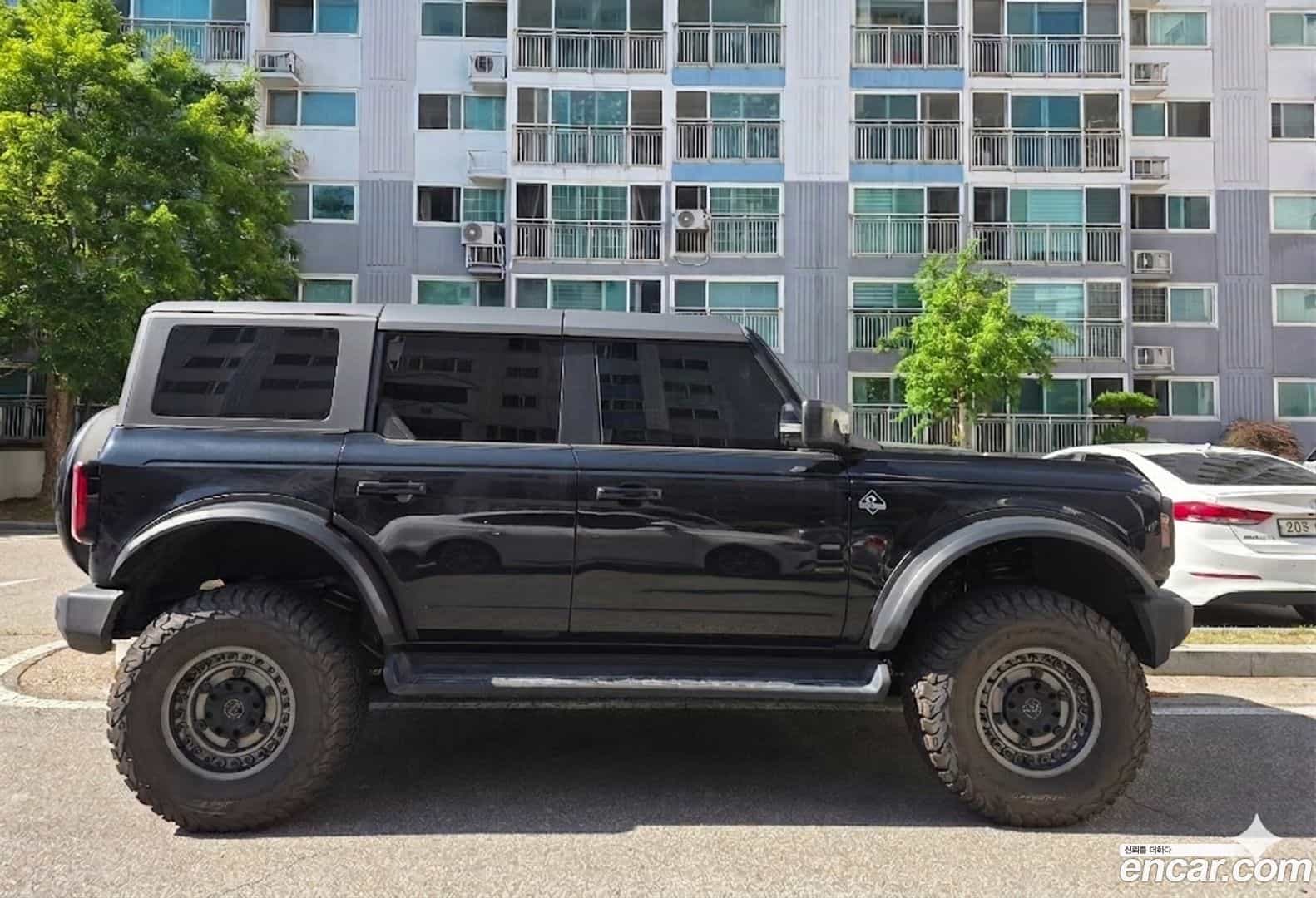 Bronco Ford 2025.10-OUTER-003