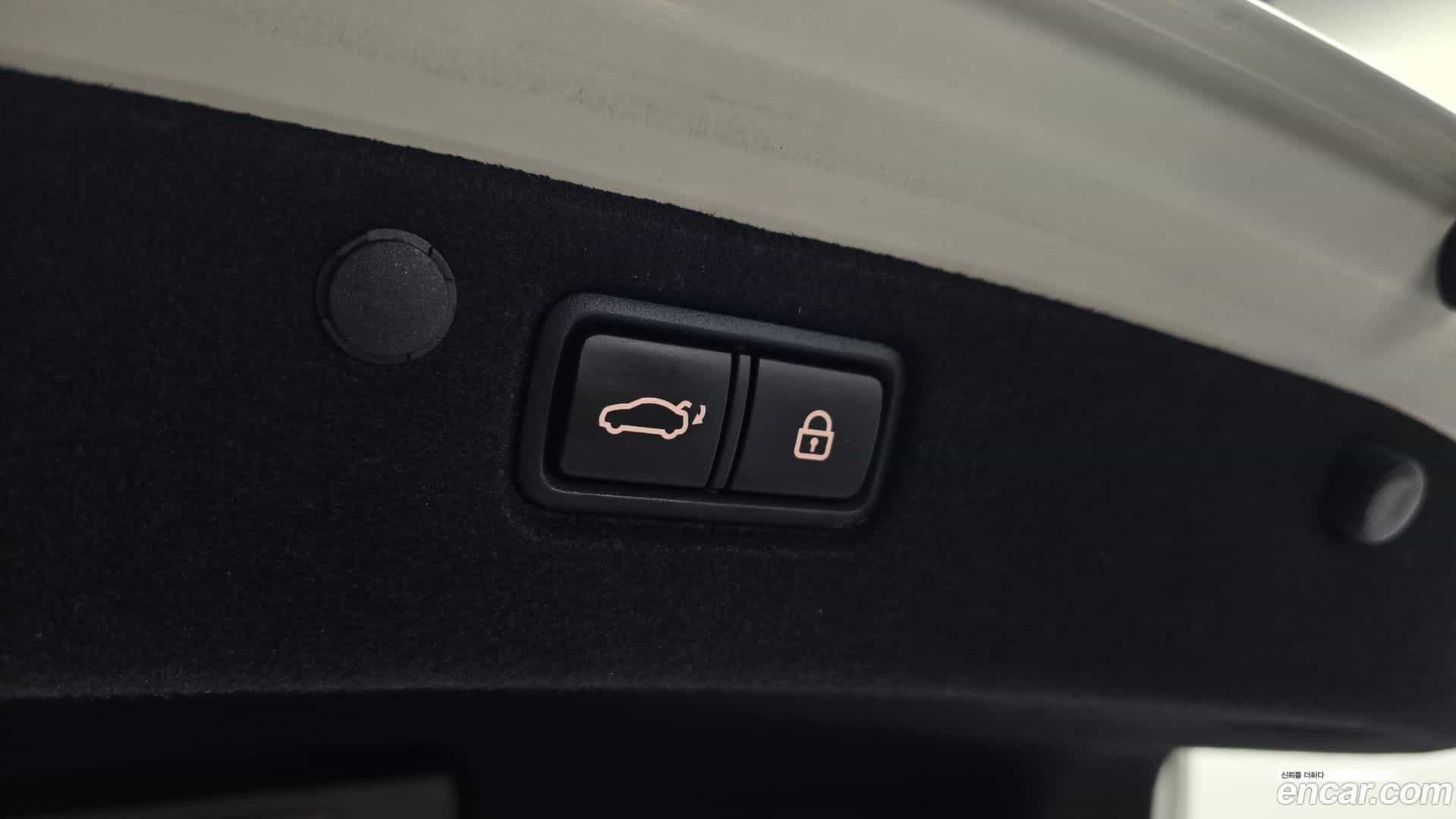 Grandeur Hyundai 2019.0-OPTION-024