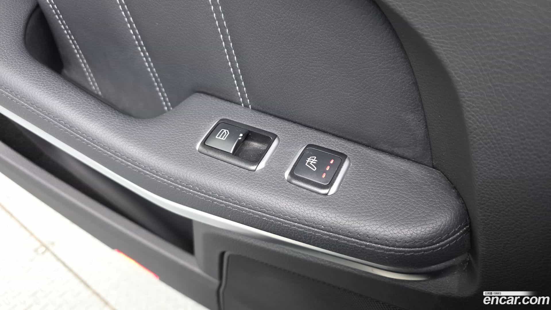 E-Class Mercedes-Benz 2015.6-OPTION-022