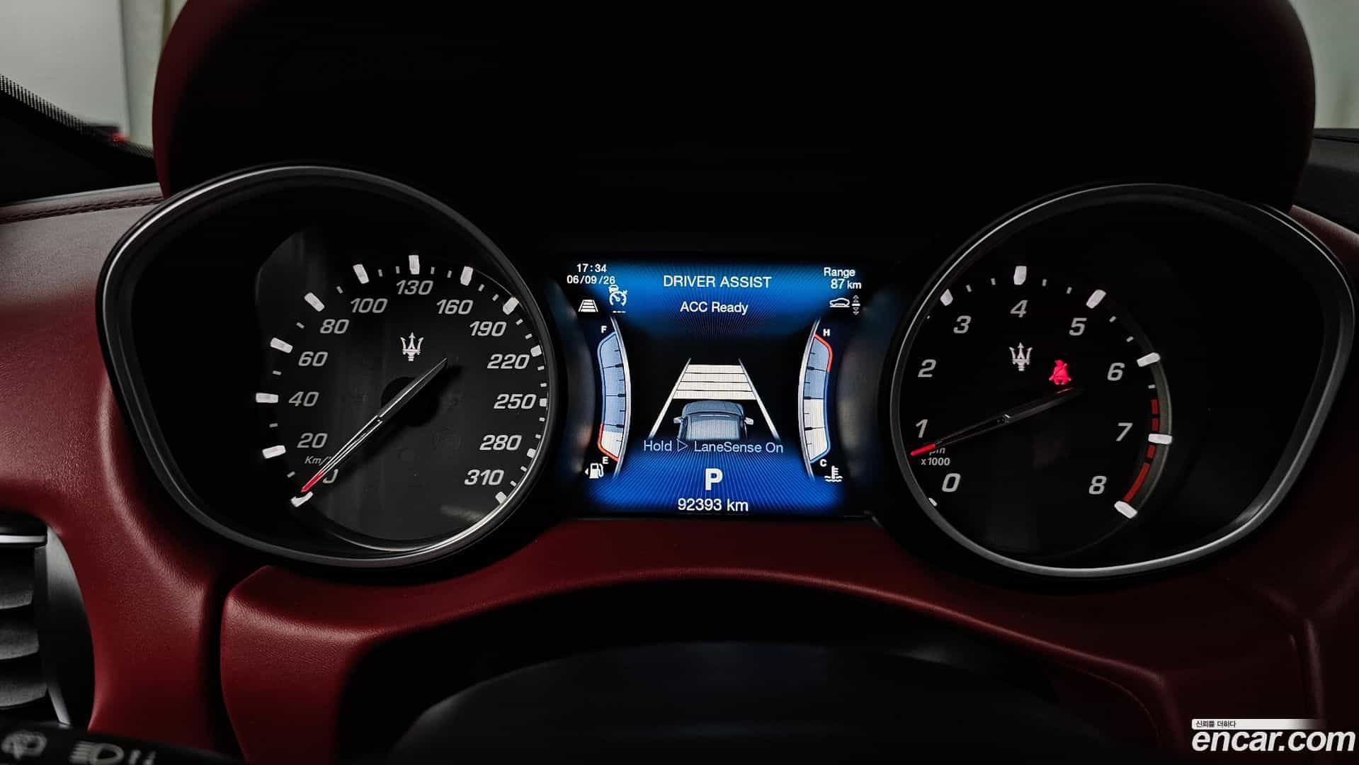Levante Maserati 2016.11-INNER-008