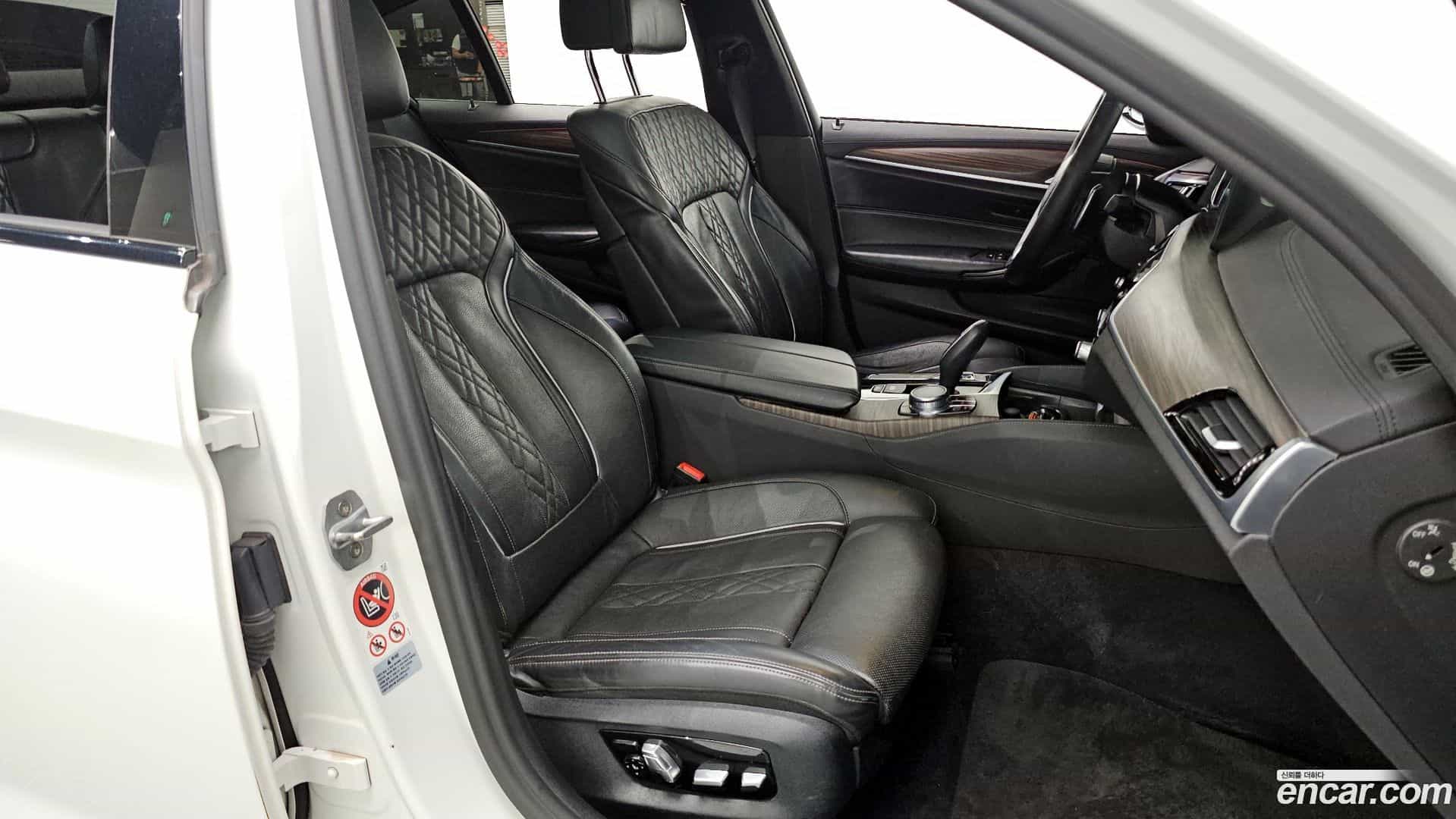 5-Series BMW 2017.6-OPTION-015