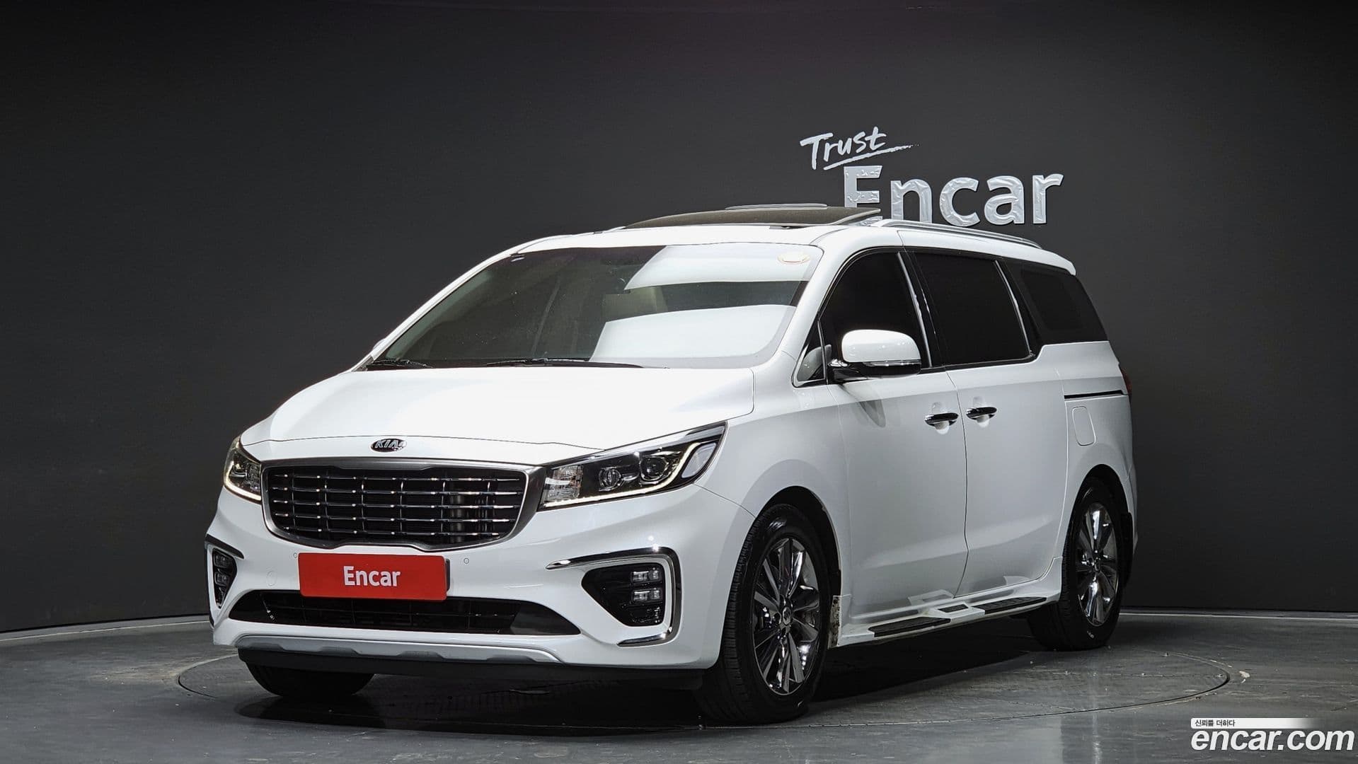 Main__Slider__Photo:Canival Kia 2018.2-0