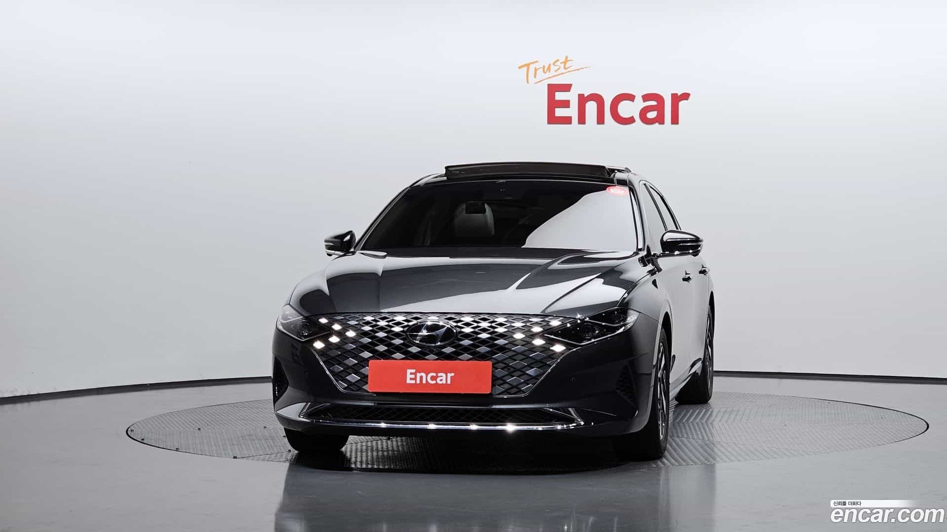 Grandeur Hyundai 2022.3-OUTER-003