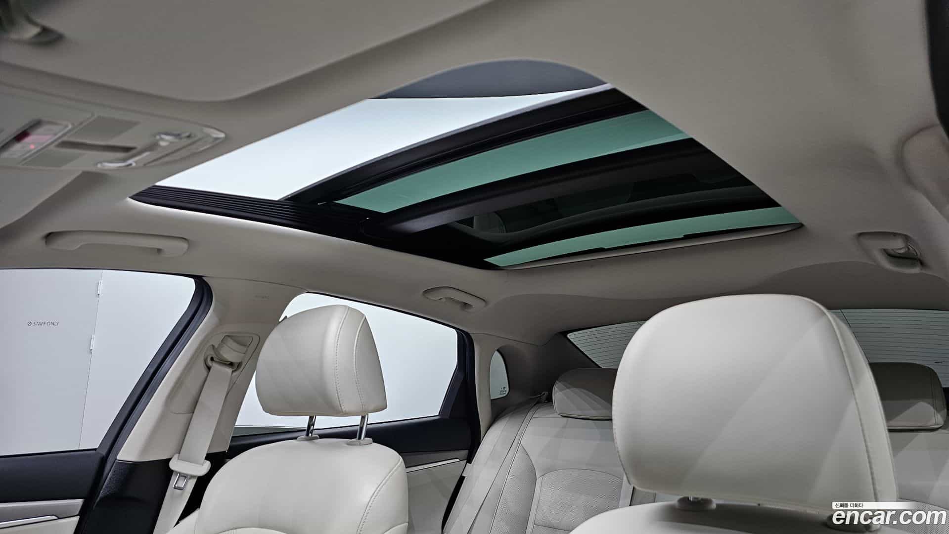 Grandeur Hyundai 2022.3-OPTION-043