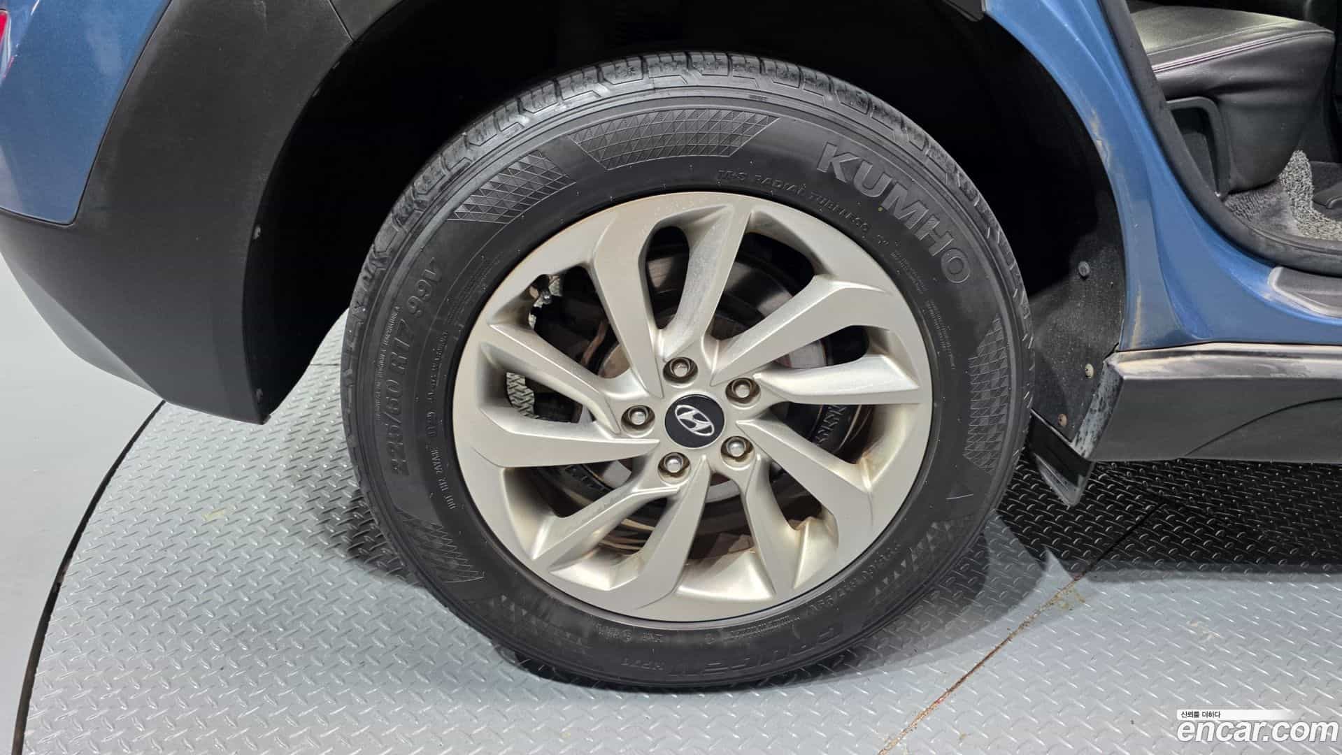 Tucson Hyundai 2016.5-OUTER-031