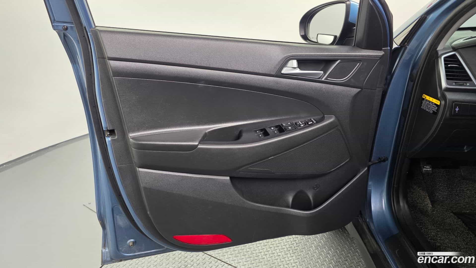 Tucson Hyundai 2016.5-INNER-034