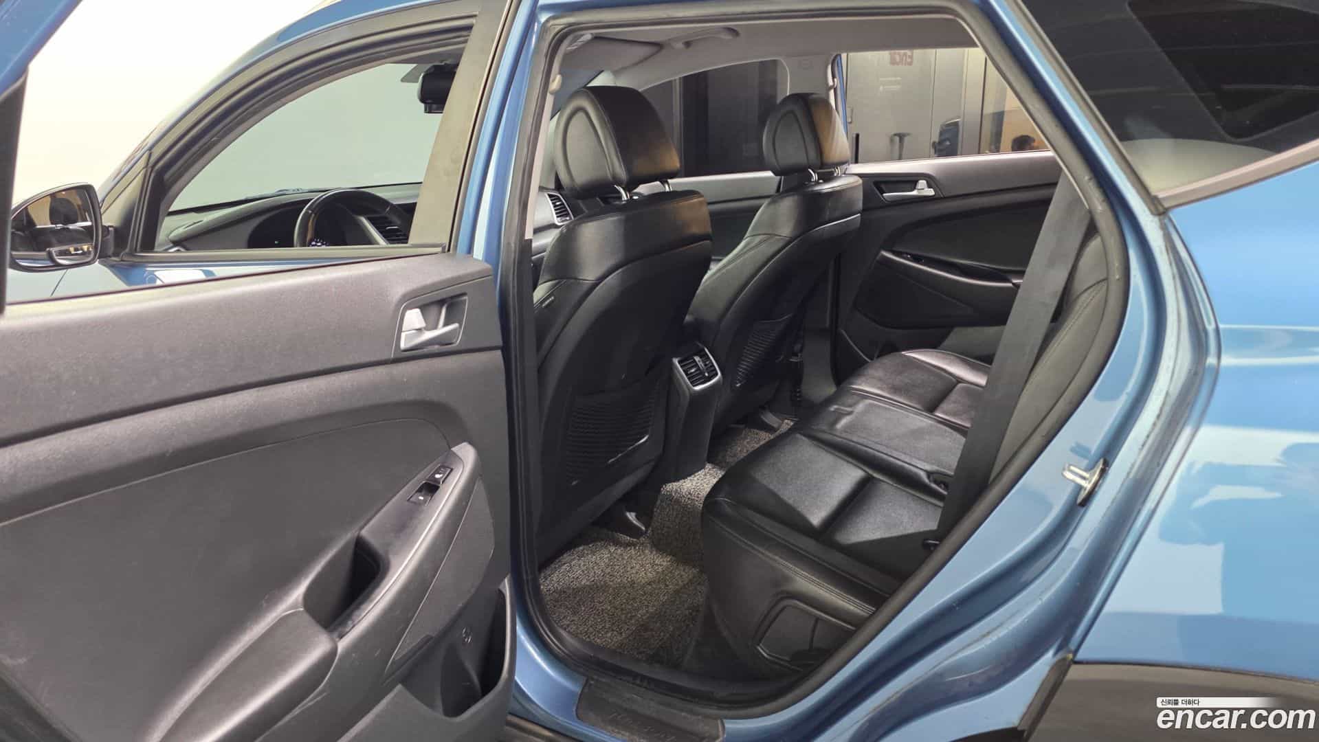Tucson Hyundai 2016.5-INNER-036