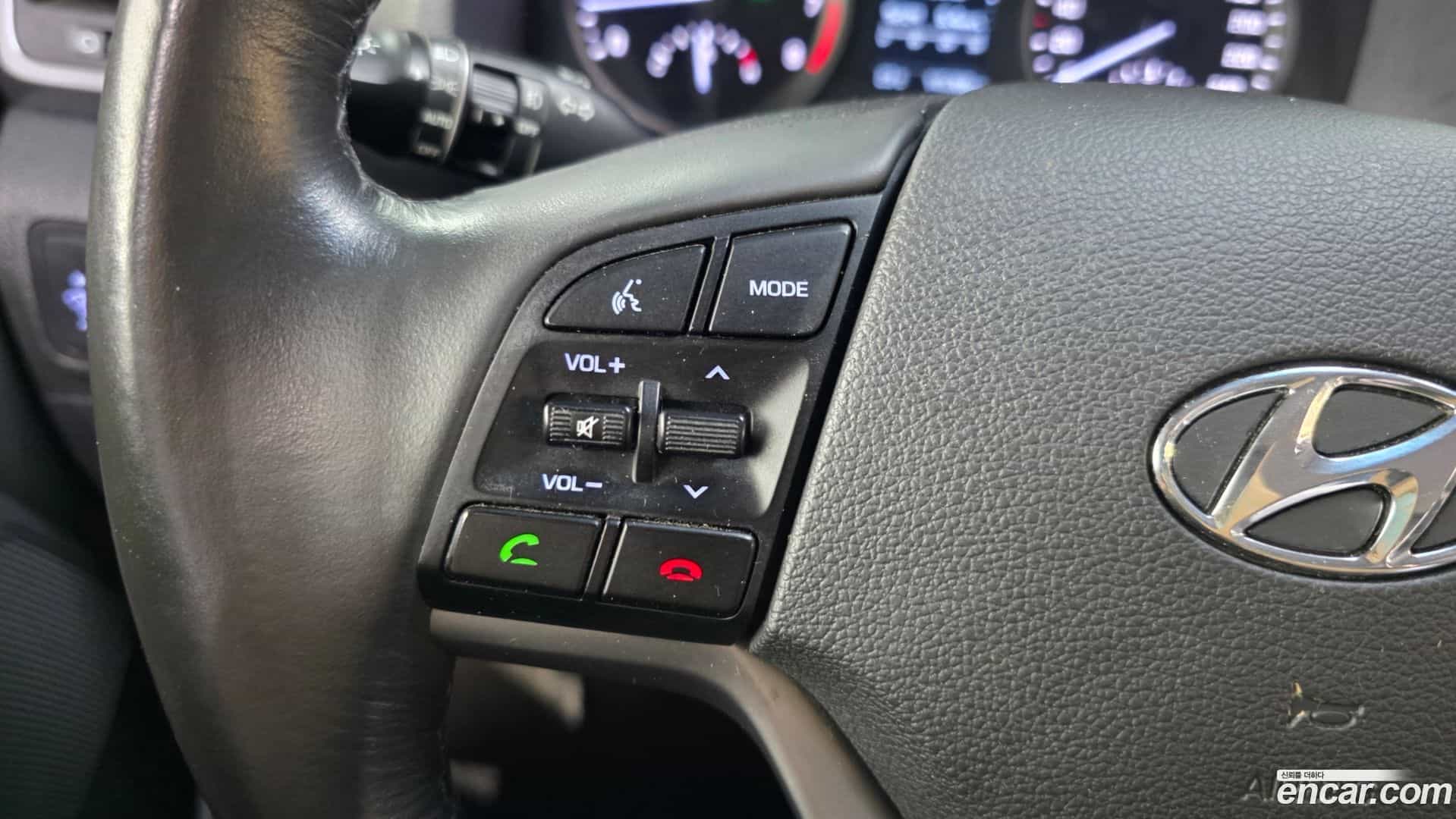 Tucson Hyundai 2016.5-OPTION-044